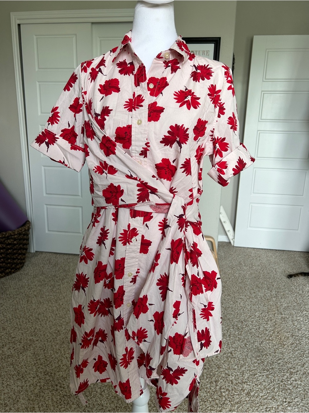 FREE ASSEMBLY Cotton Mini Shirt Dress Crossover Tie Detail Pink, Red Flowers | M - Picture 2 of 10